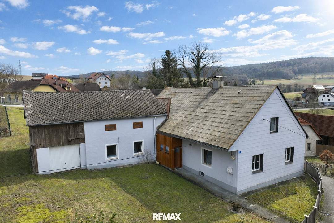 Wohnhaus mit großem Grund in zentraler Lage in Bischofstetten