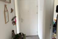 Wohnen im Grünen ohne Kompromisse - beste Infrastruktur inklusive! Gemütliche 2,5-Zimmerwohnung mit cleverer Raumaufteilung ab Sommer verfügbar!