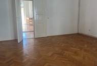 Charmante 3 - Zimmer - Altbauwohnung mit Balkon im Bezirk Jakomimi - WG - geeignet!