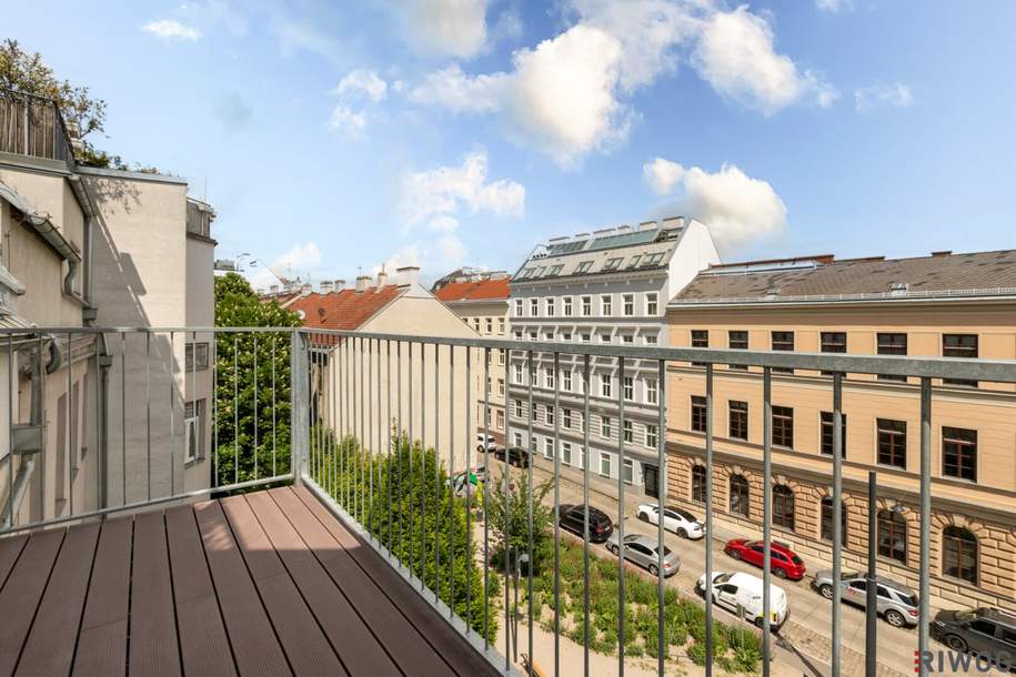 Anlegerhit Nähe Mariahilfer Straße - über 3% Brutto-Kaufpreisrendite - DG Wohnung mit Balkon inklusive Küchenzeile - ohne direktem vis-a-vis und traumhaftem Parkblick, Wohnung-kauf, 465.000,€, 1150 Wien 15., Rudolfsheim-Fünfhaus
