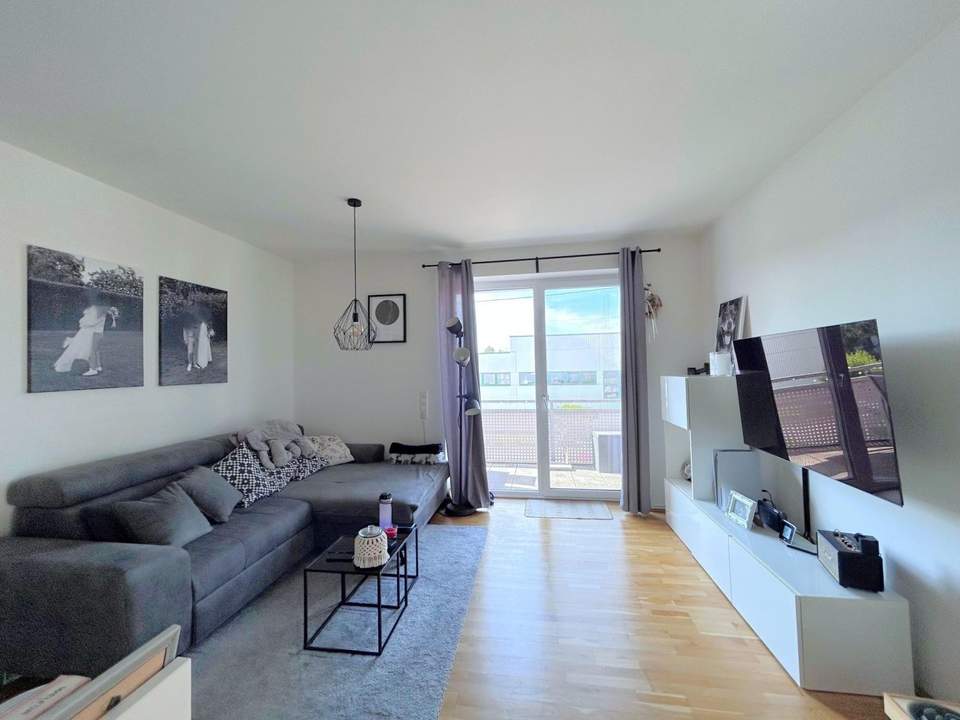 Pasching (Wagramerstraße): 3-Zimmer Wohnung mit großem BALKON und GARAGE