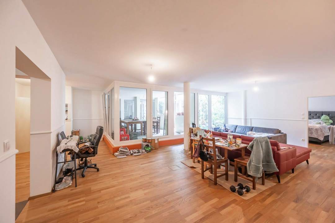 Traumhafte 6 - Zimmer - Wohnung / Büro mit grünem Innenhof in ruhiger sensationeller Lage in Hernals