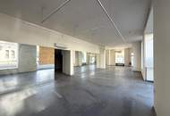 Geschäftslokal mit markanter Straßenfront - UNBEFRISTET // Commercial Premises with Prominent Street Frontage - UNLIMITED Lease //