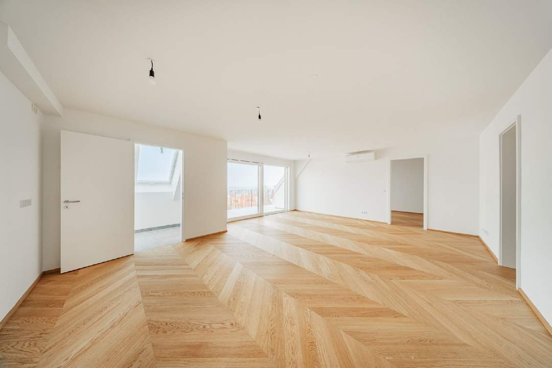 DACHERSTBEZUG - 5 Zimmer mit Balkon, Fernblick, Fitness & Garage