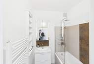 Lichtdurchflutete Dachgeschoßwohnung ohne Dachschrägen!!!