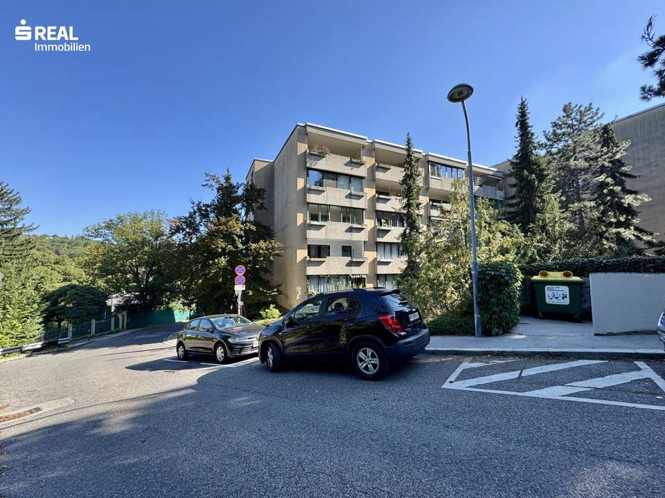 Neuwaldegg - 1 Zimmer Wohnung mit 12 m² verglaster Loggia