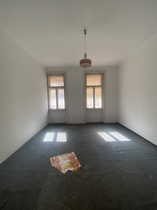 Helle Altbauwohnung in prachtvollem Altbauhaus | Best-Lage Meidlings!