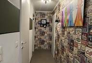Moderne Wohnung mit Balkon und Garage