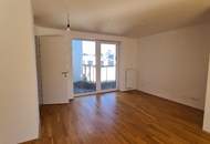 Herrliche Dachgeschosswohnung mit großer Terrasse - Nähe Krottenbachstraße!