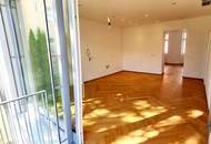 Ein Altbau, der verzaubert! Umfangreich und hochwertig sanierte Wohnschönheit mit großem Balkon und effizienter Erdwärme! Viel Privatsphäre + Viel Raum + Viel Grün!