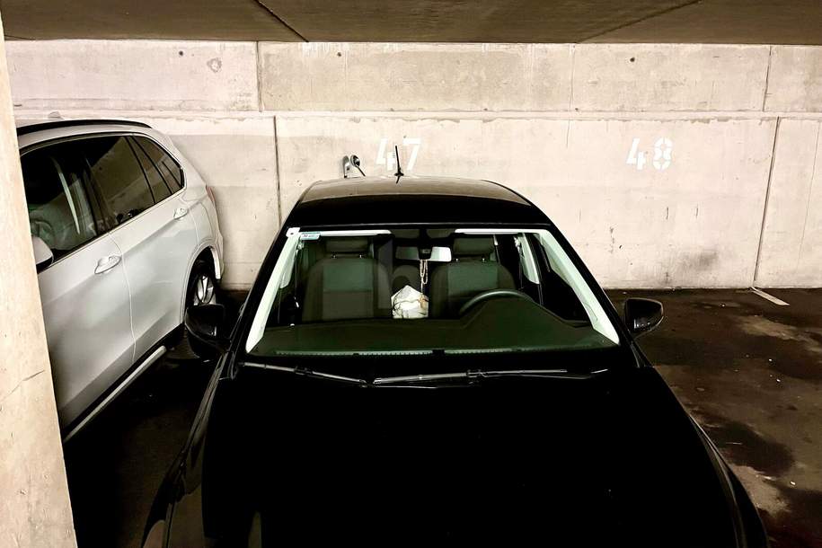 PRAKTISCHER TIEFGARAGENSTELLPLATZ, Gewerbeobjekt-kauf, 35.000,€, 1110 Wien 11., Simmering