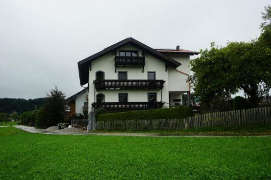 Thalgau: Große 2 Zimmerwohnung mit Loggia, Garage und Parkplatz, Wohnung-miete, 1.300,00,€, 5303 Salzburg-Umgebung