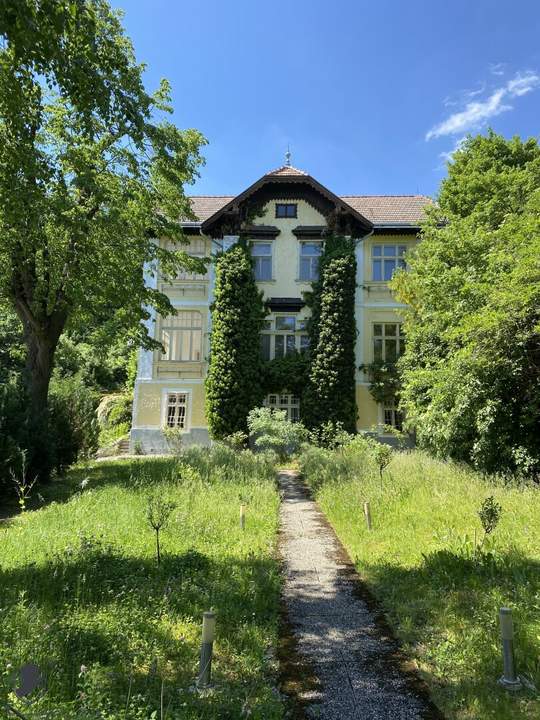 Villa mit Geschichte &amp; Zukunft – Hinterbrühl bei Wien