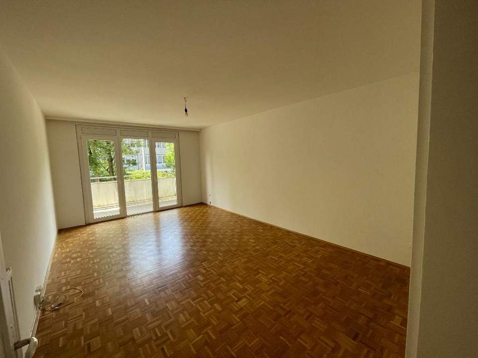 Graz-Geidorf: WG-taugliche, helle, gepflegte 2-Zimmerwohnung vis-à-vis ReSoWi-Zentrum
