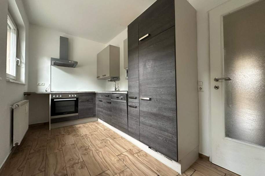 Mietwohnung mit Balkon in zentraler Lage in KNITTELFELD ++ Küche möbliert ++, Wohnung-miete, 732,58,€, 8720 Murtal