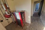 BAUTRÄGERLIEGENSCHAFT ODER SANIERUNGSBEDÜRTIGES LANDHAUS MIT BAULANDRESERVE IN SEHR GUTER WOHNLAGE MIT HERRLICHEM GARTEN