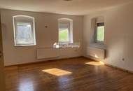 Ursprünglicher Dreiseithof in ruhiger Lage in Jennersdorf