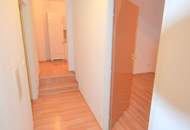 Sofortbezug: Sonnige DG Wohnung