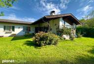 Bungalow mit zwei Wohneinheiten auf rund 1.800 m² großem Grundstück in Seewalchen am Attersee