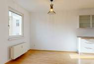 Einziehen und Wohlfühlen! Nette 2-Zi-Wohnung mit Loggia