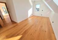 Lebensqualität pur im Dachgeschoss mit Terrasse und Garten! 4 Zimmer + Hochwertige Materialien + Viel Grün und Ruhe + Toller Blick! Ihr Rückzugsort mit WOW-Effekt!