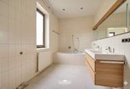 Sie brauchen viel Platz? Wir haben die Lösung. Sanierungsbedürftiges Architektenhaus in bester Lage.