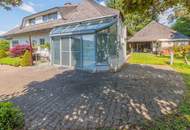 Einzigartige Liegenschaft mit Kachelofen, Wintergarten und parkähnlichen Grundstück in Toplage
