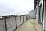 Günstige Neubauwohnung mit MEGA-SÜD-BALKON (11,77m²) nahe Akademiepark