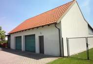 Modernes Reihenhaus auf großem Grund