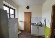 GELEGENHEIT MIT ENTWICKLUNGSCHANCE: EHEMALIGE ZENTRALE DER RAIFFEISENBANK WAGRAM-SCHMIDATAL SUCHT EINEN NEUEN EIGENTÜMER MIT KREATIVITÄT