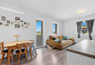 Stilvoll wohnen mit Balkon und moderner Wohnküche in Bernorf