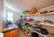 traumhafte Doppelhaushälfte mit Grünblick - PV, Wärmepumpe und Klimaanlage - Videobesichtigung online!