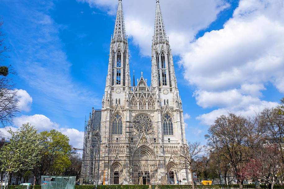 Wunderschönes, sonniges Altbaubüro in Palaishaus hinter der Votivkirche***unbefristet***, Gewerbeobjekt-miete, 2.202,71,€, 1090 Wien 9., Alsergrund