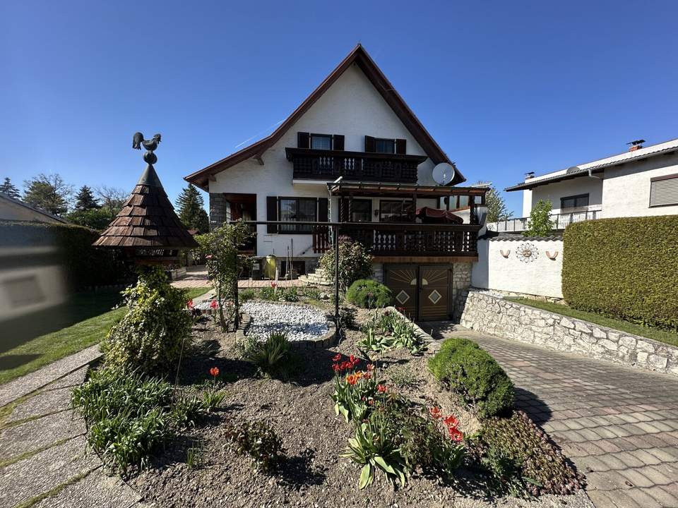 gepflegtes Siedlungshaus mit Vollkeller und Garage zu verkaufen