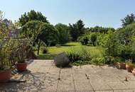 Mehr Raum, mehr Möglichkeiten - vielseitiges Zweifamilienhaus mit Gartenidylle!