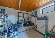GEPFLEGTES HAUS MIT PHOTOVOLTAIK, POOL UND UNVERBAUBAREM AUSBLICK
