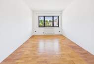 Sehr großer Bungalow mit 2 Terrassen, Keller, Dachausbaureserve, Garage mit 2 Stellplätzen