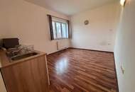 ANLEGERHIT – Mini-Apartment mit Badezimmer in zentraler Lage - Zimmer 20! Nähe BMW, SKF!!!