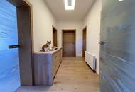 Ferienpension oder Familienidylle? Vielseitiges Wohnhaus mit Bergpanorama & Potenzial