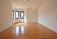 Sonnige 4-Zimmer-Wohnung mit Garten in TOP LAGE! Neuschönau!!