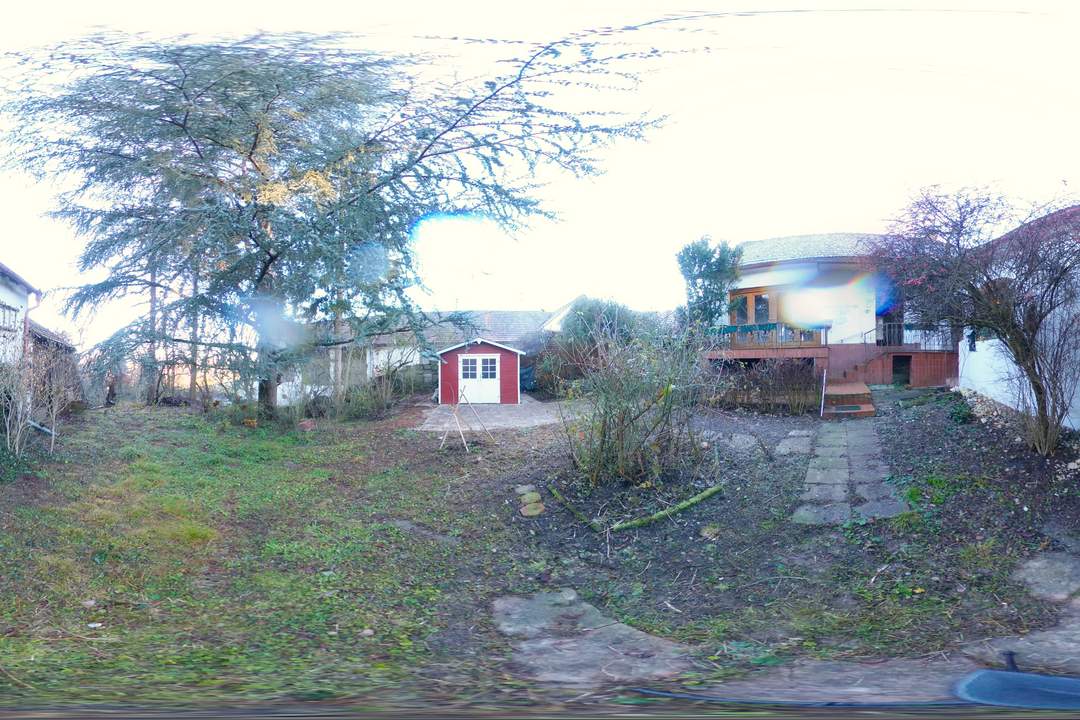 Sanierungsbedürftiges Haus im Grünen - ein märchenhafter Ort für neue Visionen