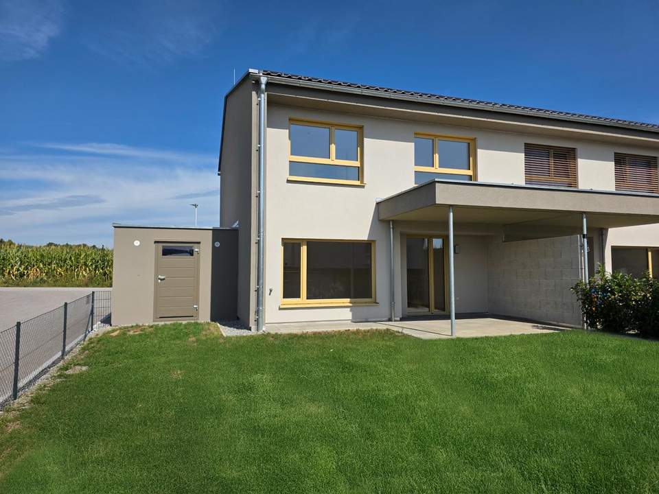 ***OPEN HOUSE Samstag, 27. September von 10 - 13 Uhr*** Modernes Plus-Energie-Reihenhaus in Massivholzbauweise