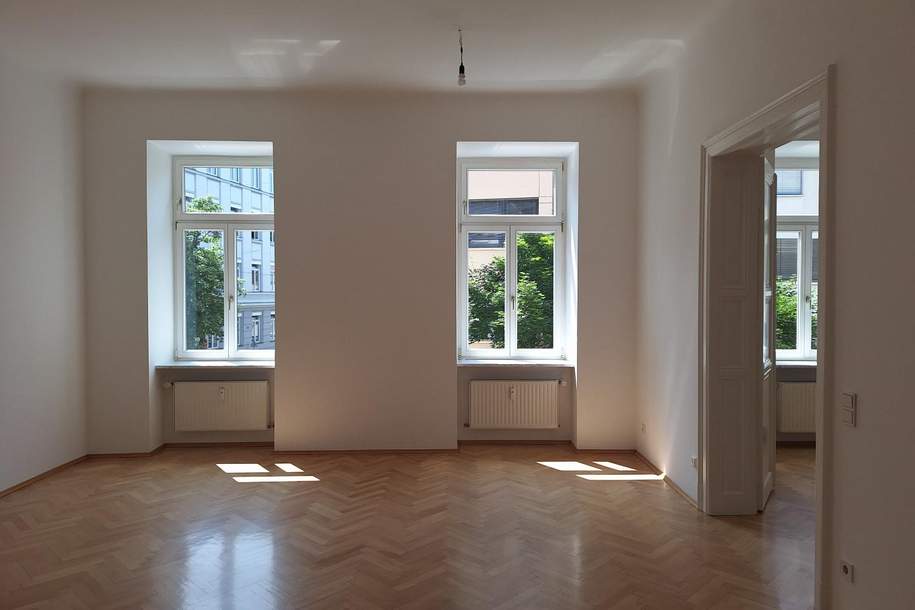 Stilvolle 3-Zimmer-Altbauwohnung mit Balkon I Nähe Augarten, Wohnung-miete, 1.161,58,€, 8010 Graz(Stadt)