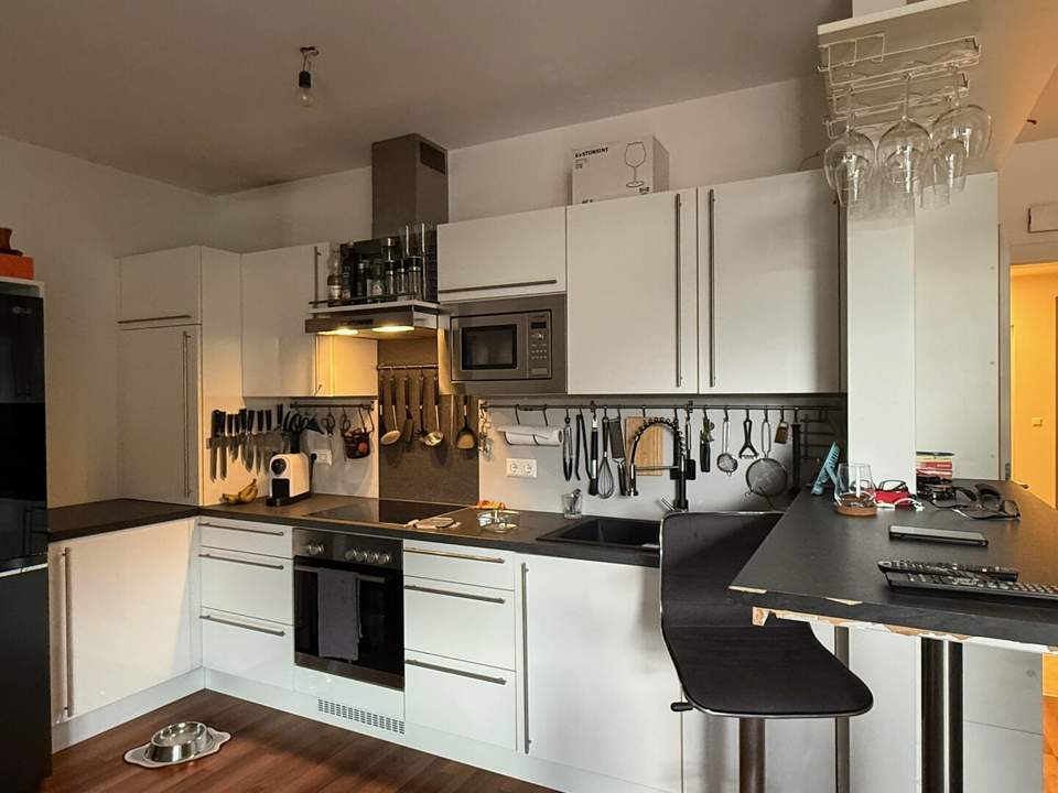 2-Zimmer-Wohnung mit großer Terrasse & 2 Stellplätzen