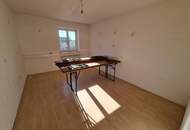 Lichtdurchflutetes Bürogebäude – ideal für Praxis oder Kanzlei