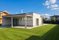 Moderner, neuwertiger Bungalow mit hochwertiger Ausstattung in ruhiger Lage von Gottsdorf