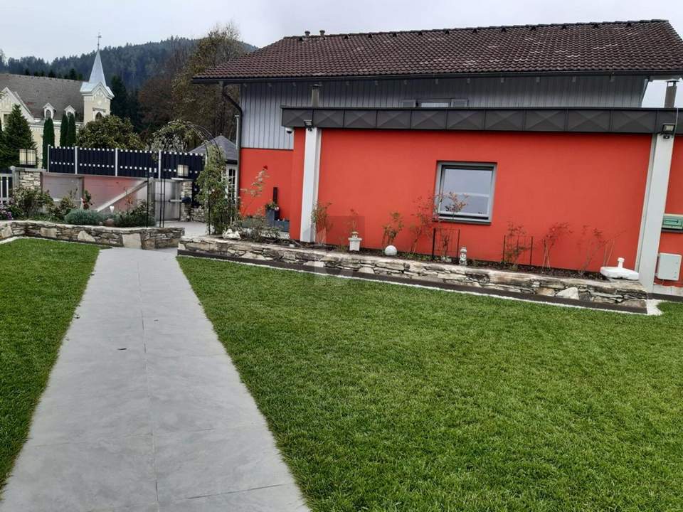 LANDHAUSVILLA MIT WELLNESSOASE