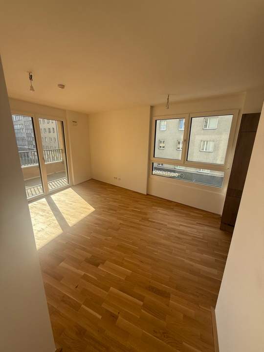 Moderne 2-Zimmer-Wohnung mit Loggia in Top-Lage beim Keplerplatz (Top 44) - 1192 € inkl. BK und Hzg.