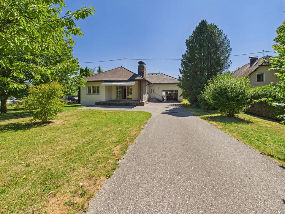 Wohnen mit Weitblick – Bungalow mit Charme und großem 2.000m² Garten in Wimpassing 6, St. Andrä
