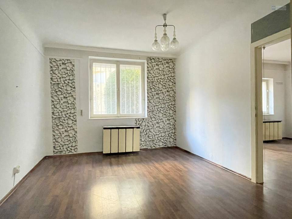 ERSCHWINGLICHE KLEINWOHNUNG